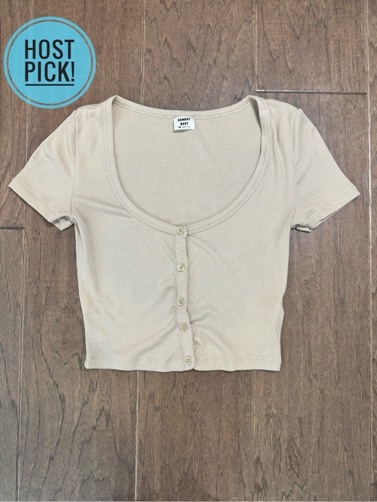 Sunday Best Tops - Aritzia Sunday Best Taupe Ribbed Scoop Neck Buttoned-up Crop Top